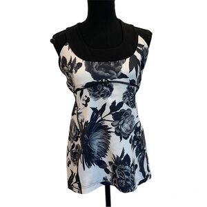Lululemon black white floral flower scoop neck athletic tank top Sz 10 gym yoga